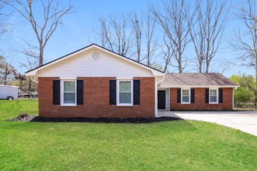 85 Derby Country Dr Ellenwood, GA 30294